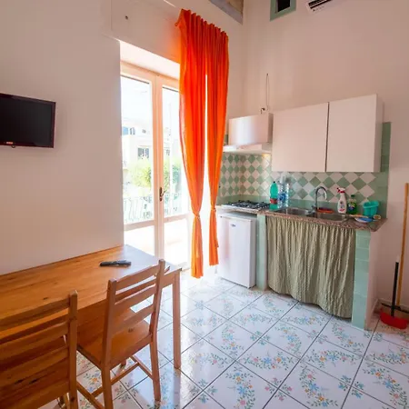 A Casa Di Mario Apartamento Isquia